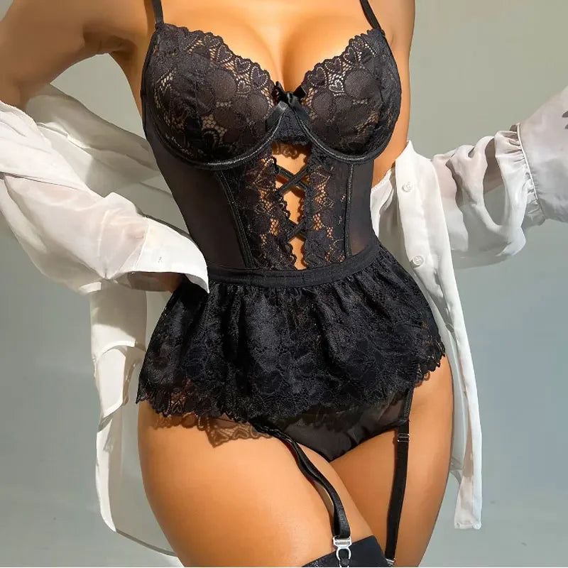 Lingerie en dentelle ensemble
